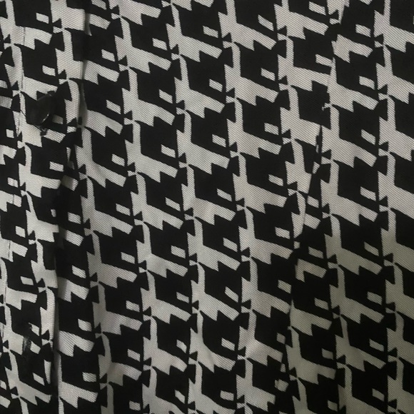 Kenneth Cole Reaction Ling Sleeved Button Front Blouse NWT Size Small - Picture 9 of 10